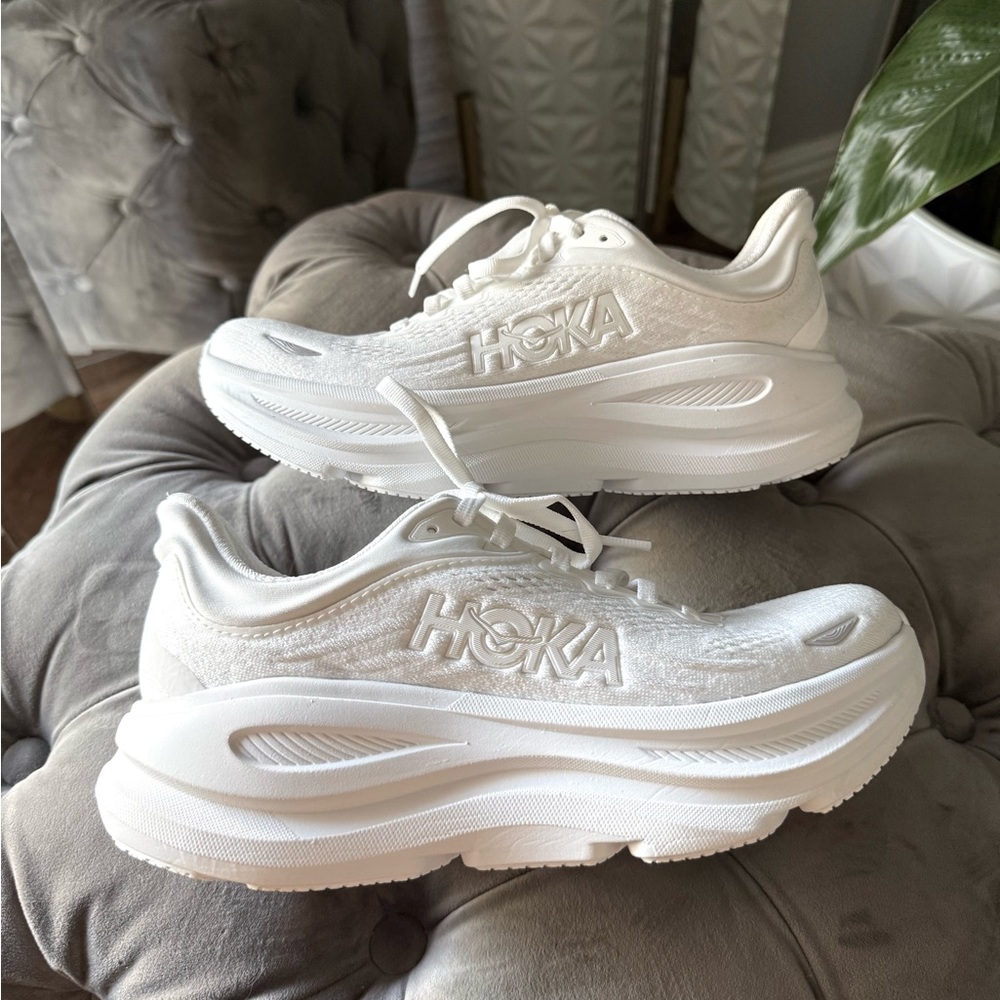 Hoka Bondi 9 Women's White Sneakers